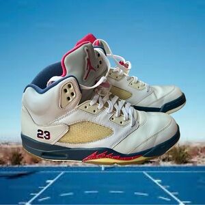 2011 Nike Air Jordan 5 Retro Independence Day Men’s size 9.